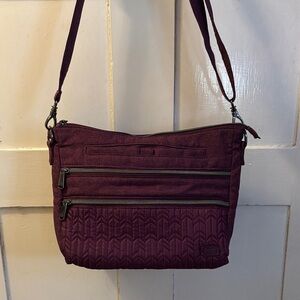 LUG Burgundy shoulder/crossbody bag